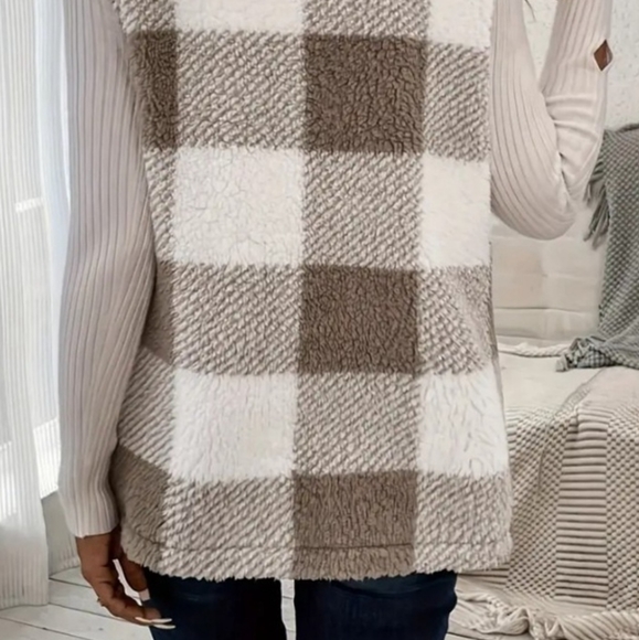 Ivy Sherpa Vest Coat - Tan - Picture 8 of 9